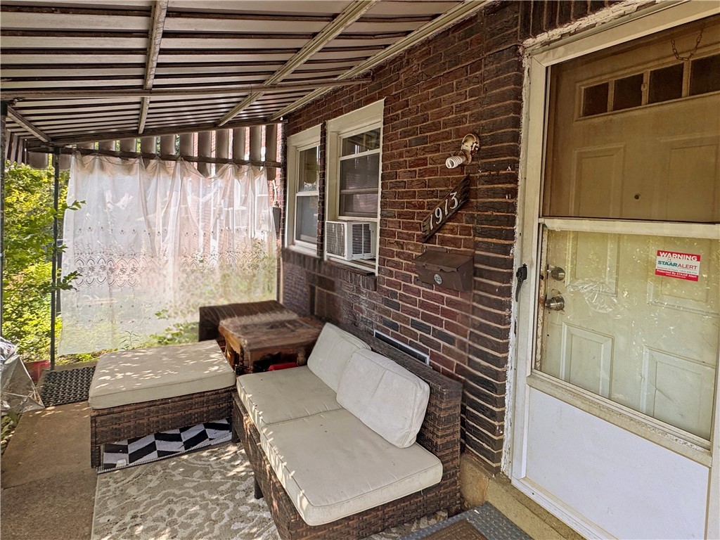 1913 Lafayette St — photo 1