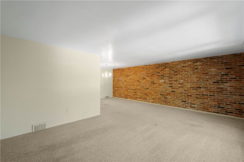 801 Hillaire Drive — photo 4