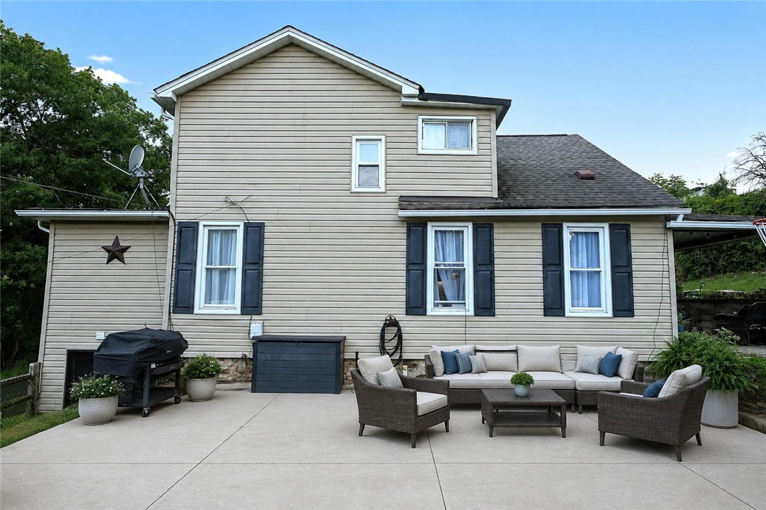 328 Bridge St. — photo 1