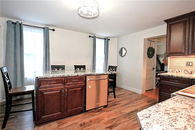 328 Bridge St. — photo 5