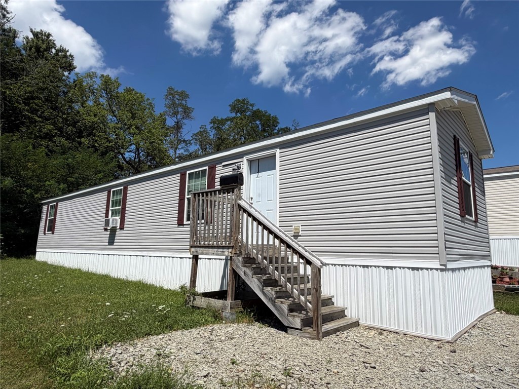 18 CHERYL LANE — photo 1