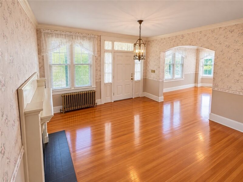 210 Washington Ave — photo 5