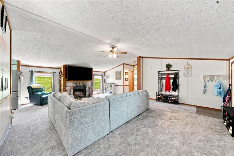 118 Francis Rd — photo 4