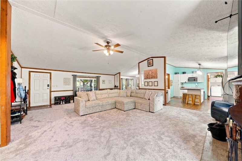118 Francis Rd — photo 6