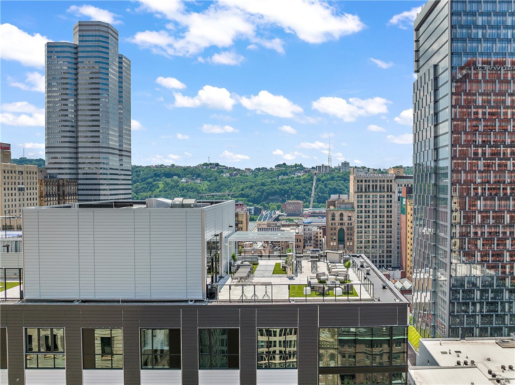 350 Oliver Ave 901 — photo 1