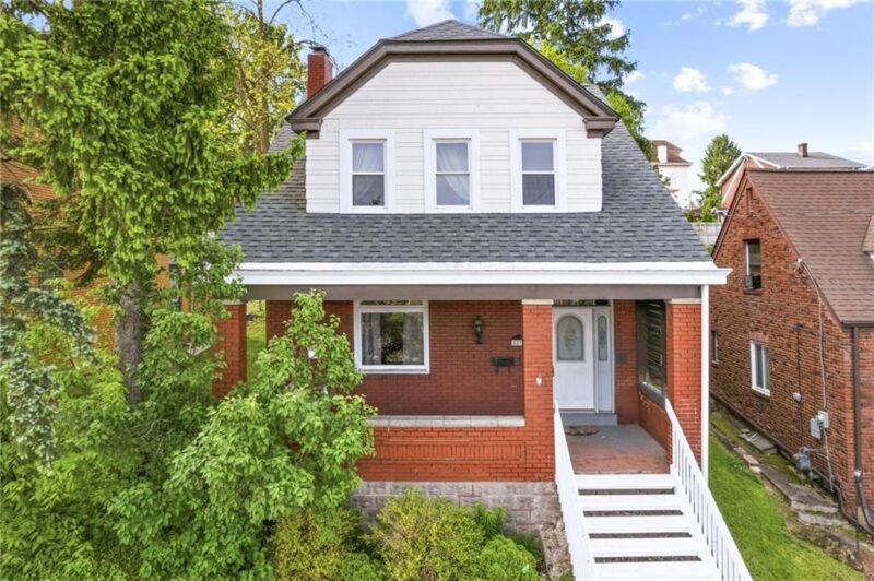27 W Bellecrest Avenue