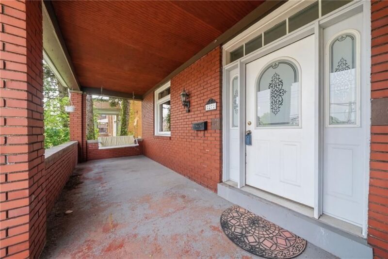 27 W Bellecrest Avenue — photo 2
