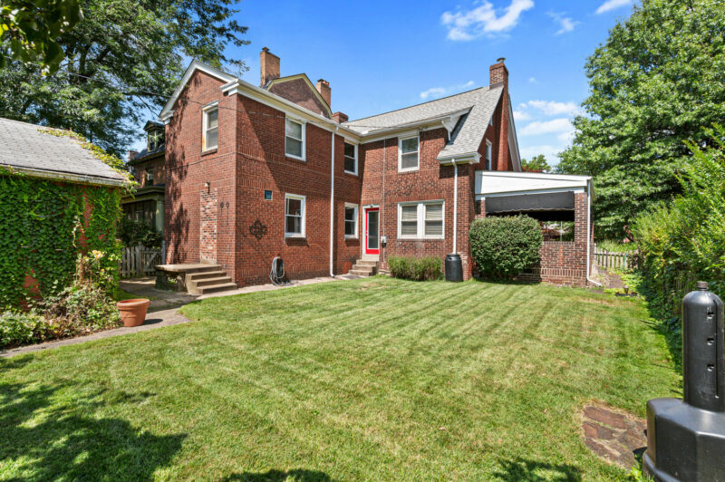 1216 Laclair — photo 7