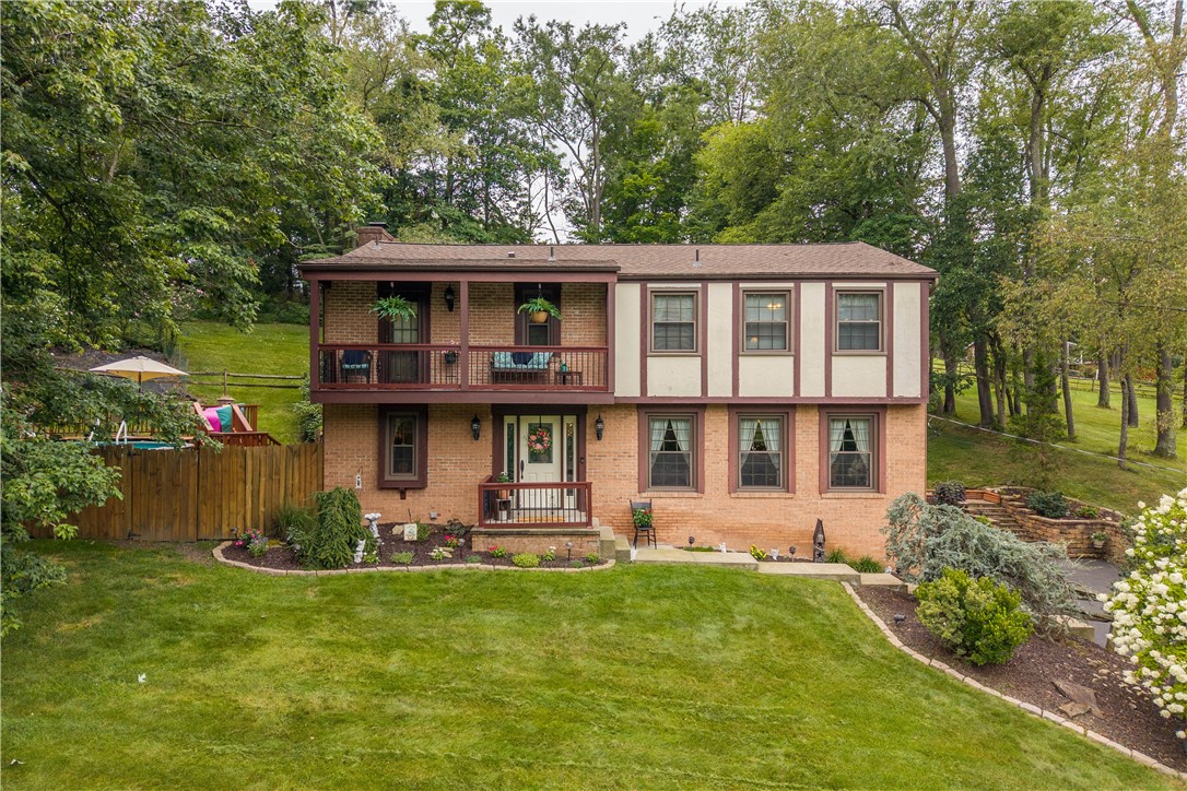 142 Longvue Drive — photo 1