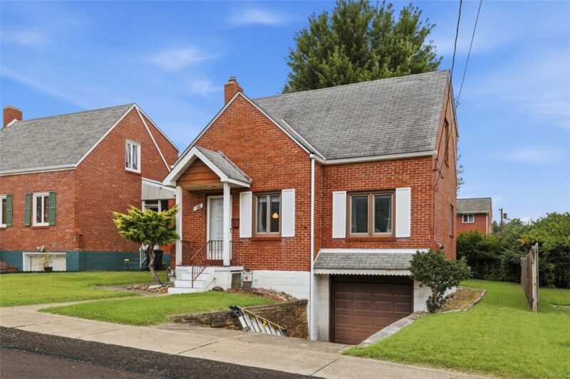 222 Miller Ave — photo 2