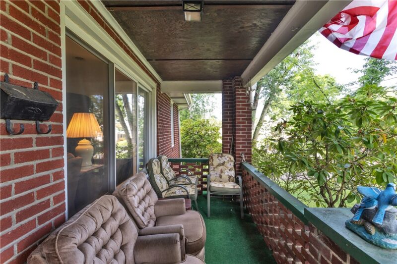 108 Fairview Street — photo 2