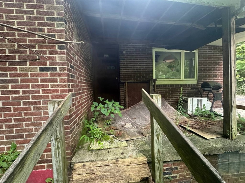 2031 Riddle Run Rd — photo 1