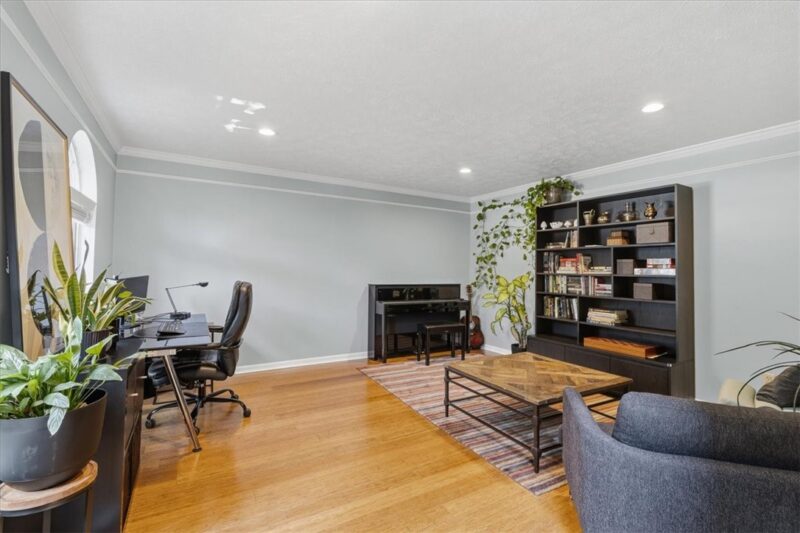 3208 Waterford Court — photo 6