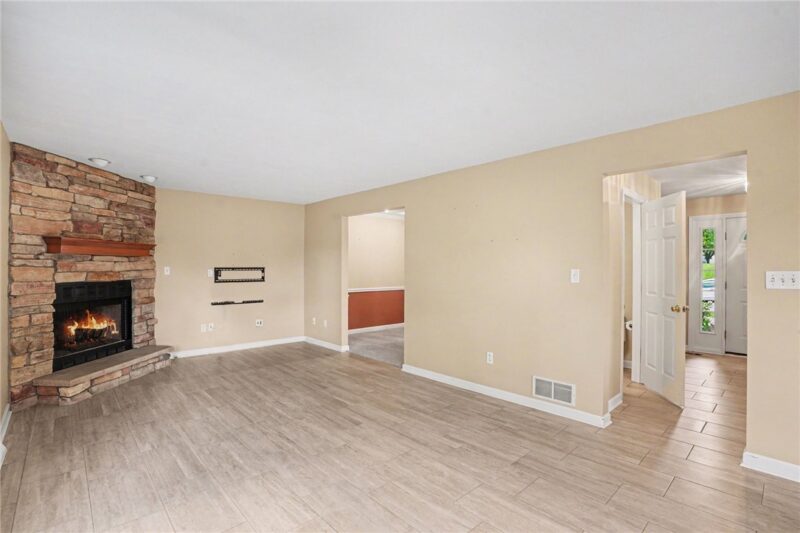120 Bayberry Ln — photo 7