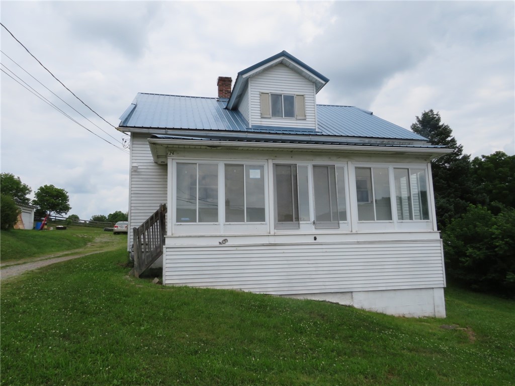 26 Campbell Dr — photo 1