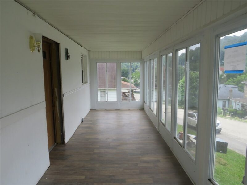 26 Campbell Dr — photo 7