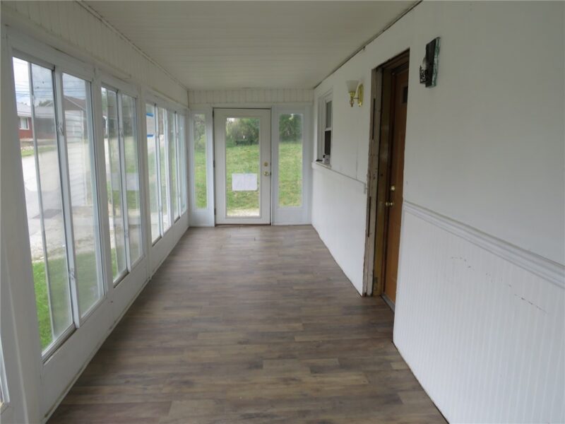 26 Campbell Dr — photo 8
