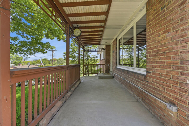 1189 Tranter AVENUE — photo 3