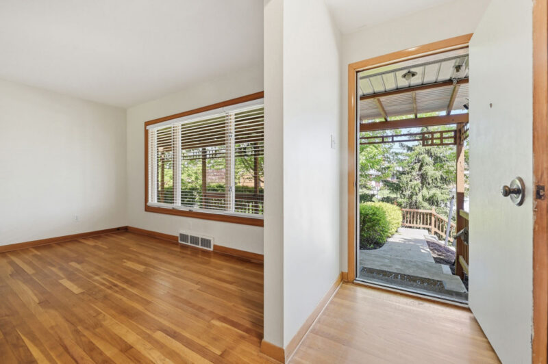 1189 Tranter AVENUE — photo 5