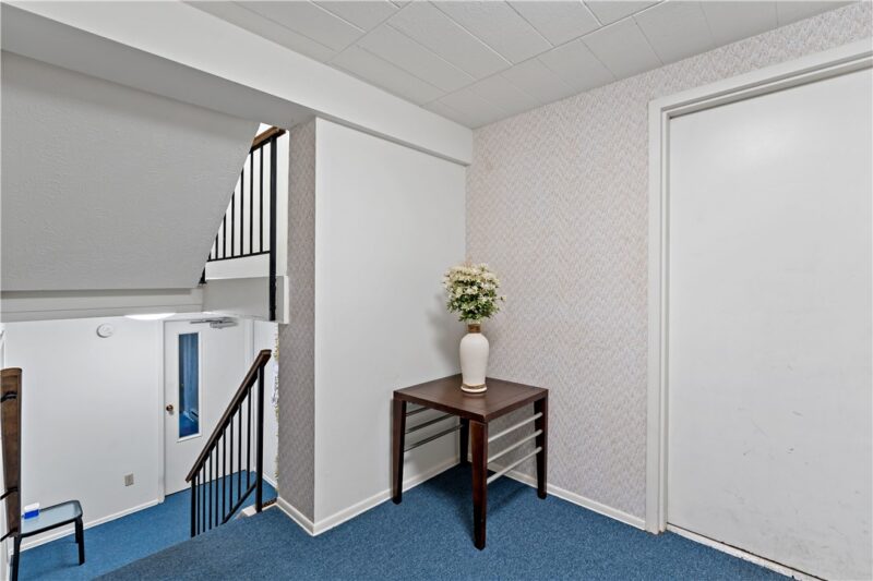 327 Ridge Point Cir 11A — photo 4