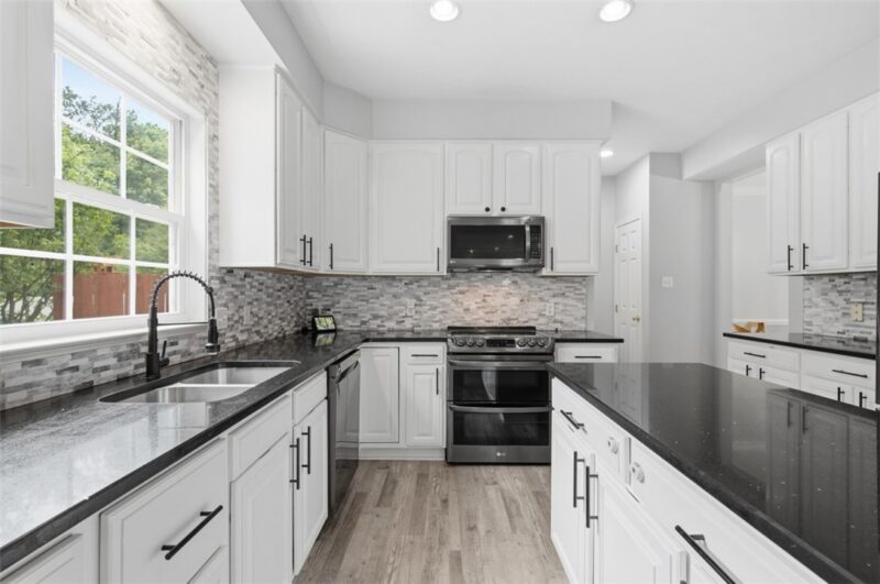 602 Meghan Ct — photo 4