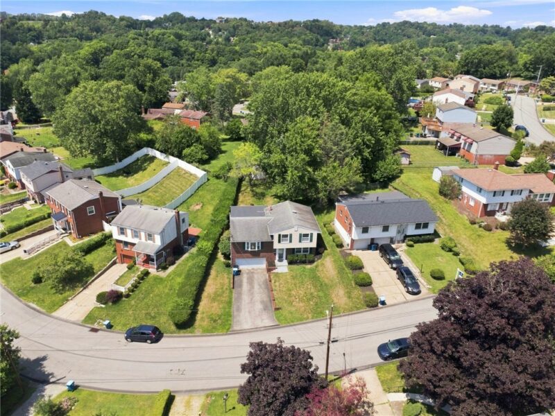 167 Crescent Gardens Dr — photo 4