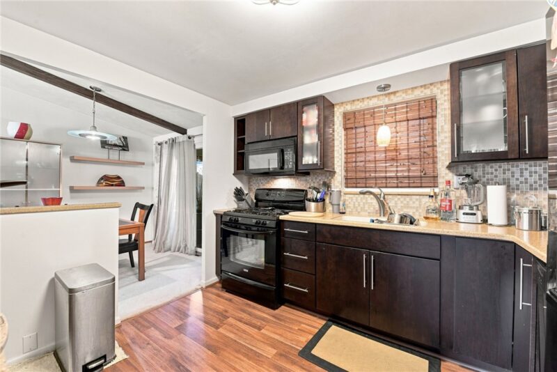 167 Crescent Gardens Dr — photo 8