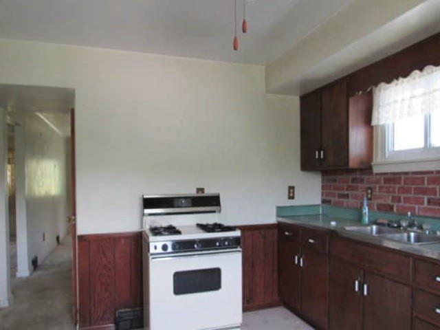 2345 Locust St — photo 4