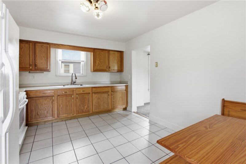 108 Katz St — photo 8