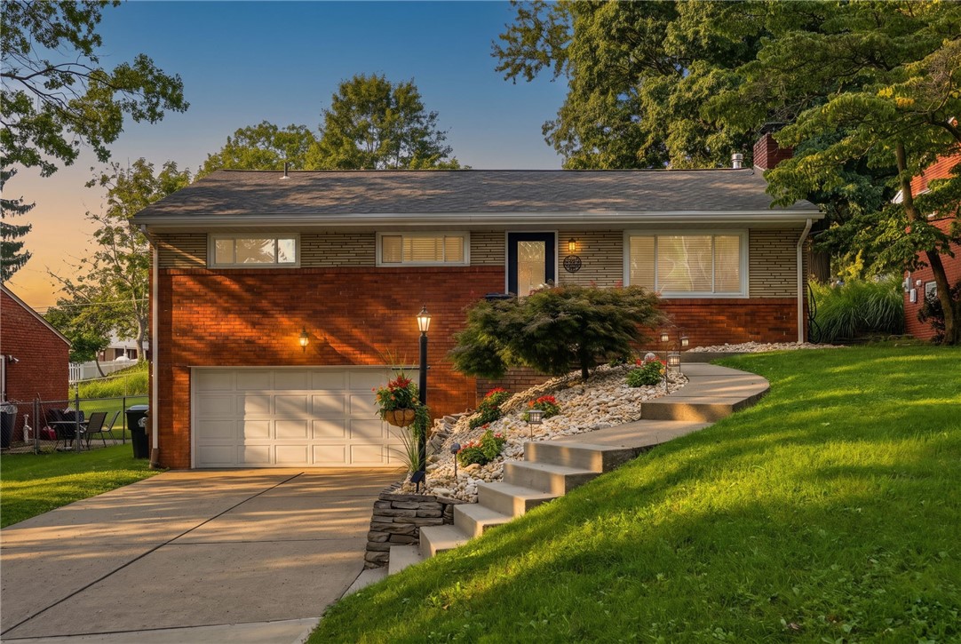 195 Peach Drive — photo 1