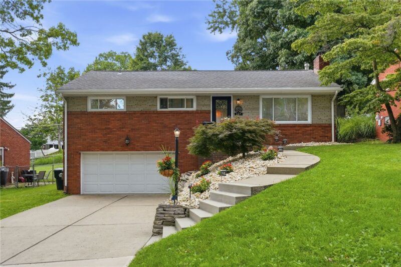 195 Peach Drive — photo 2