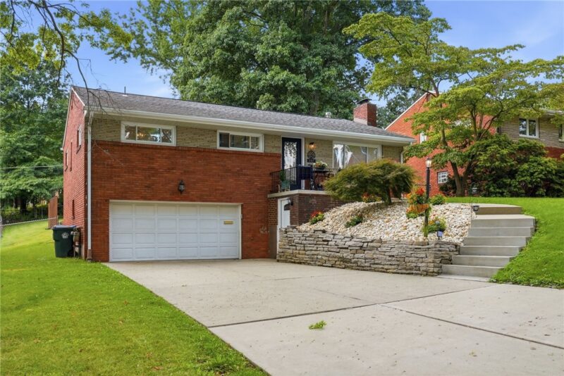 195 Peach Drive — photo 3