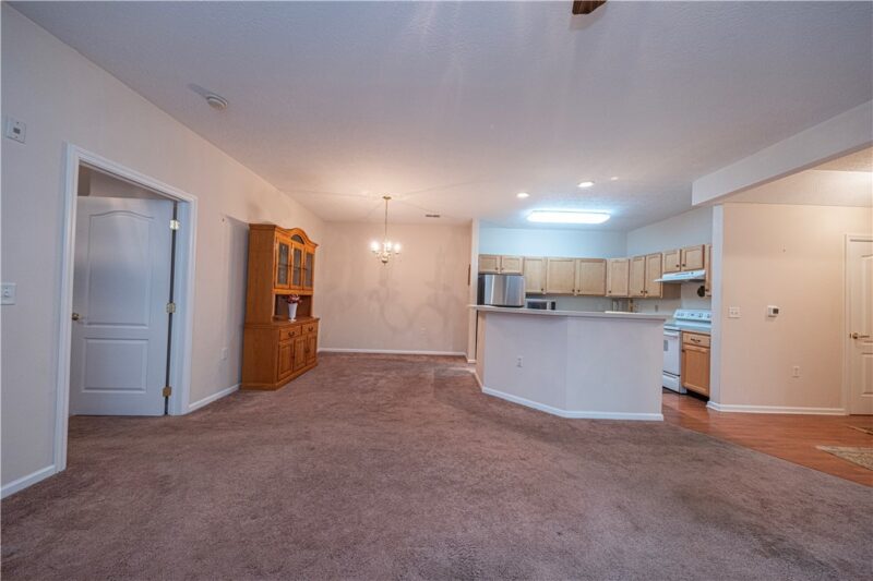 850 Hidden Ridge Crt 101 — photo 8