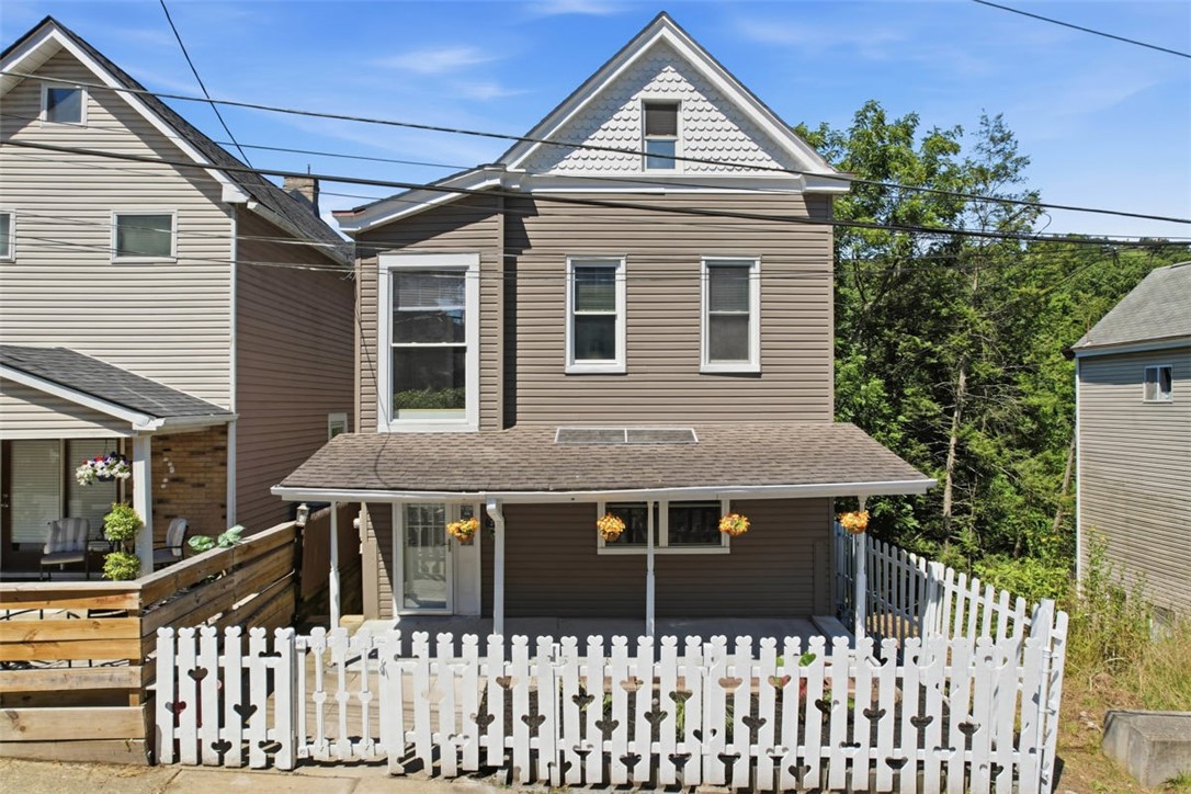 209 Marie Ave — photo 1