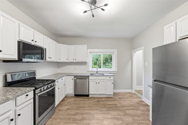 209 Marie Ave — photo 4
