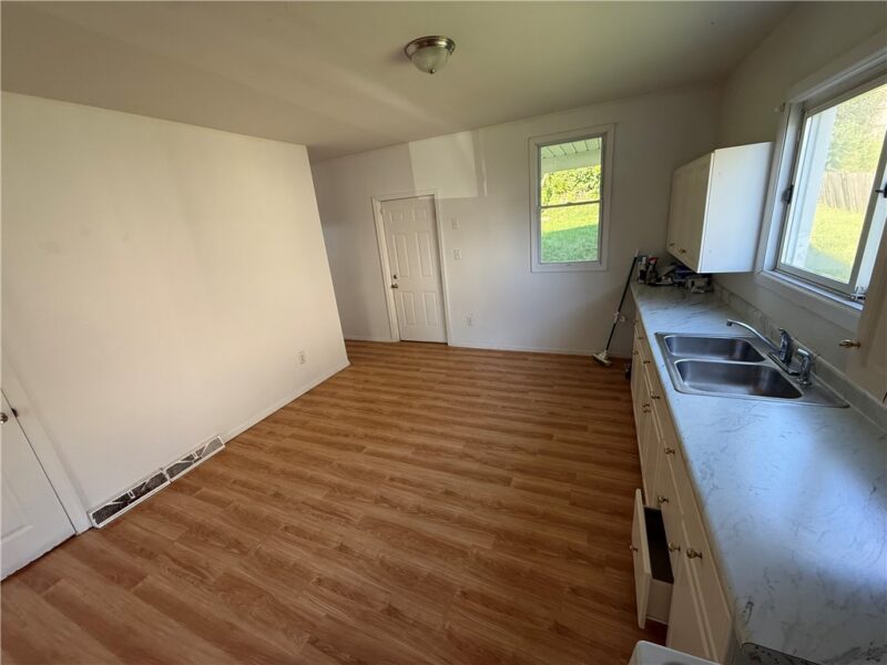 1218 Woodmont Ave — photo 7