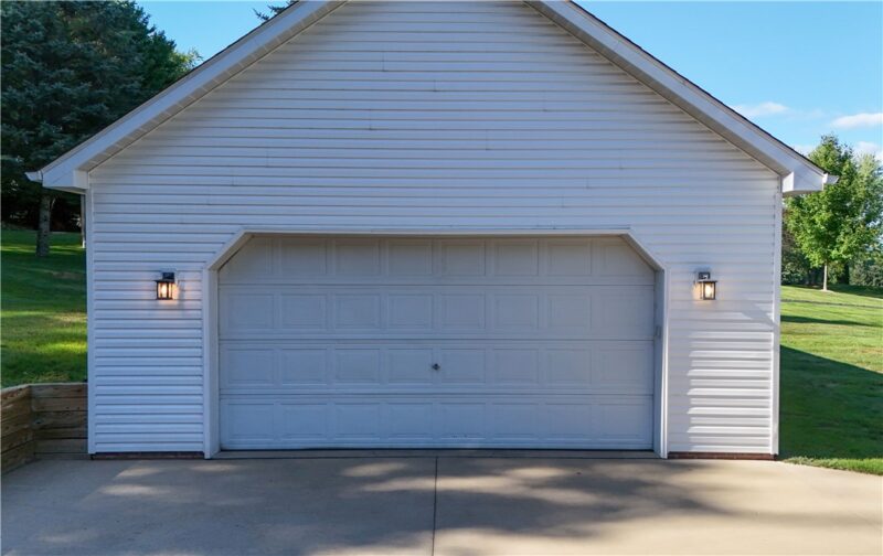 721 Delaware Trl — photo 8