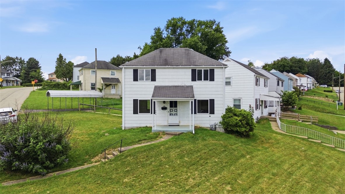 544 Thompson Ave — photo 1