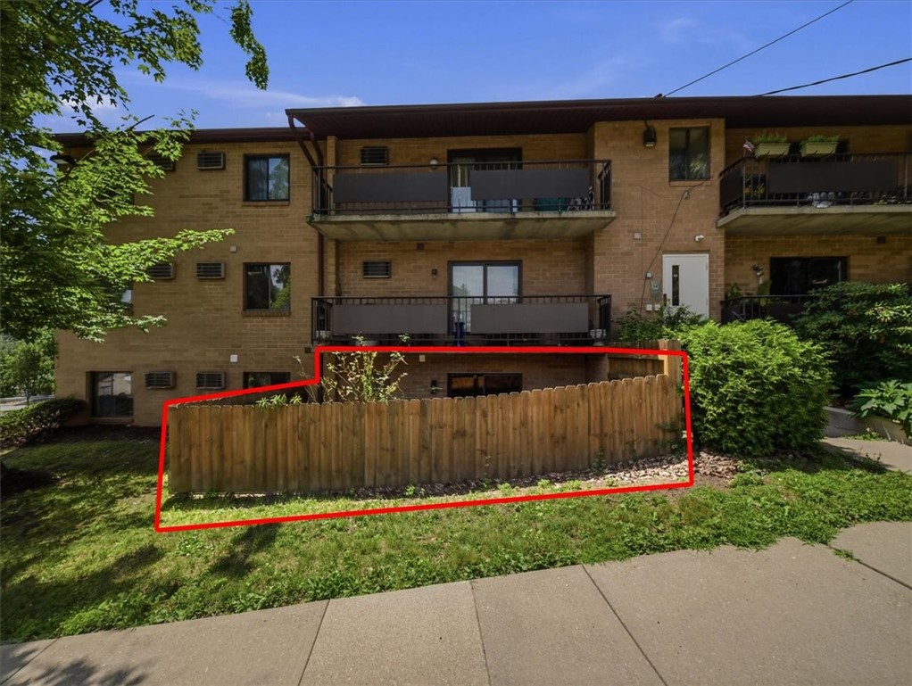 200 Waverly Ave 2 — photo 1