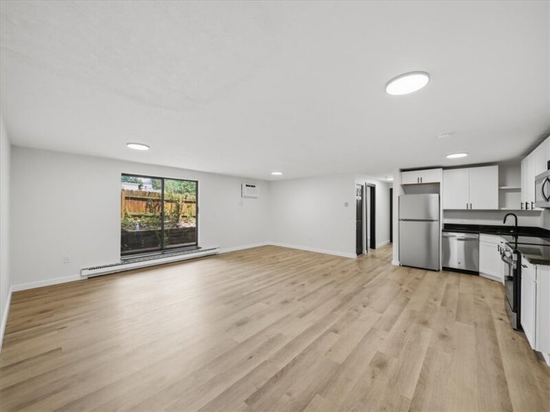 200 Waverly Ave 2 — photo 6