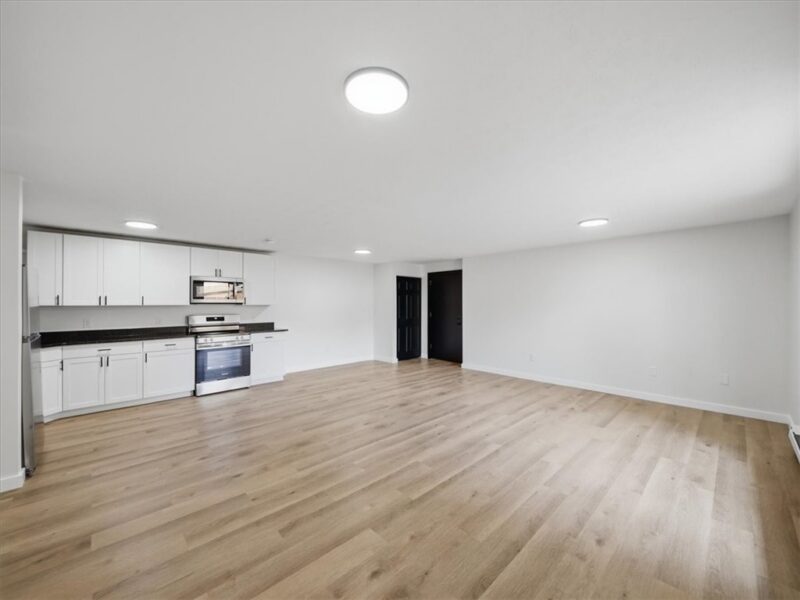200 Waverly Ave 2 — photo 8