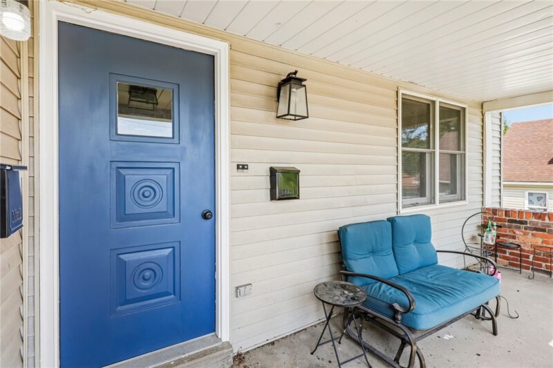 221 Rosecrest Dr — photo 4
