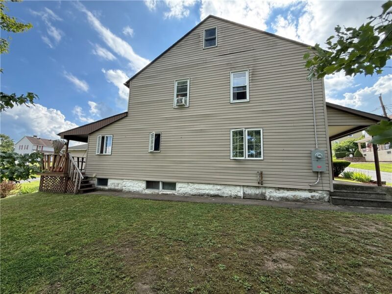 281 School Ave — photo 7