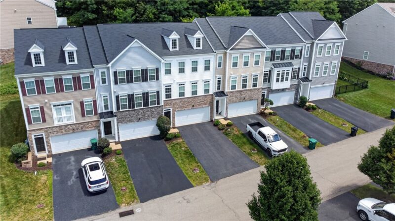 2263 Flint Dr — photo 2