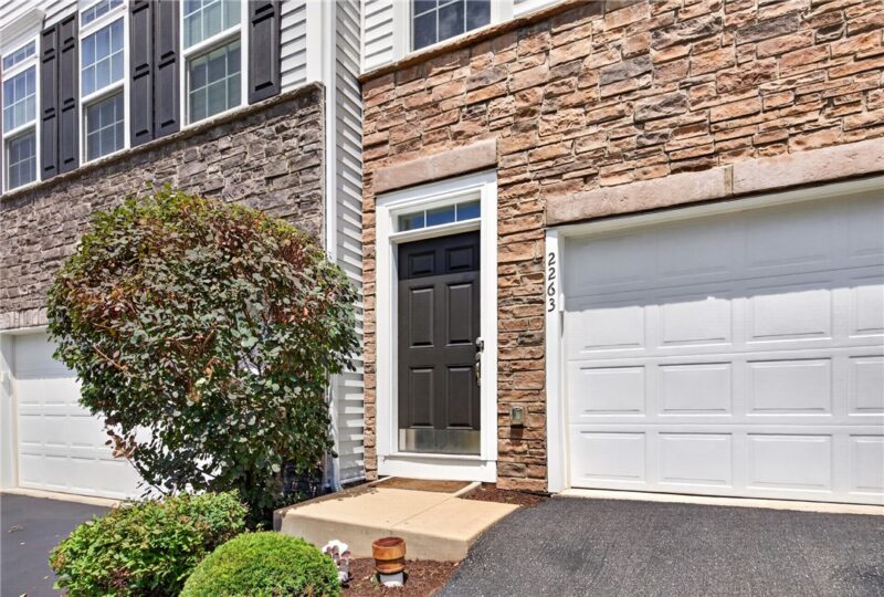 2263 Flint Dr — photo 3