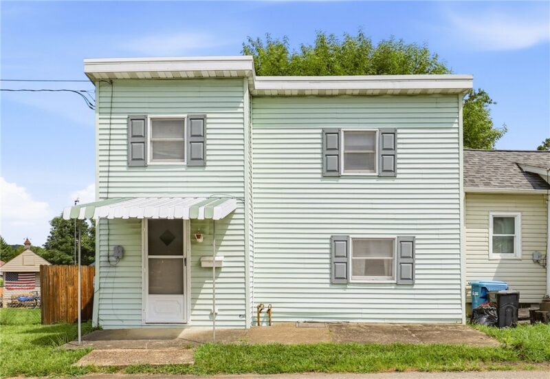 216 W Vine St
