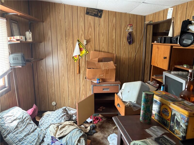 216 W Vine St — photo 2