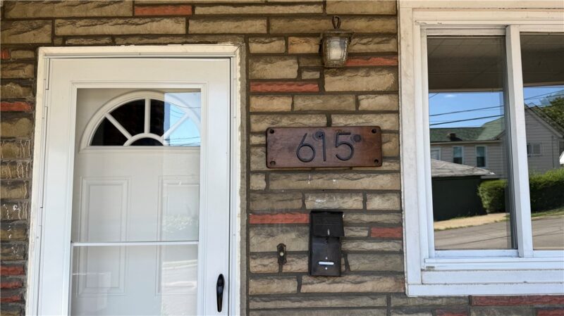 615 9th St — photo 3