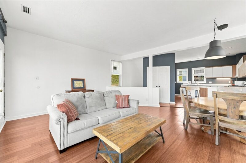 6 Holt St — photo 8