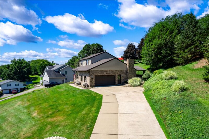 303 Primrose Drive — photo 3
